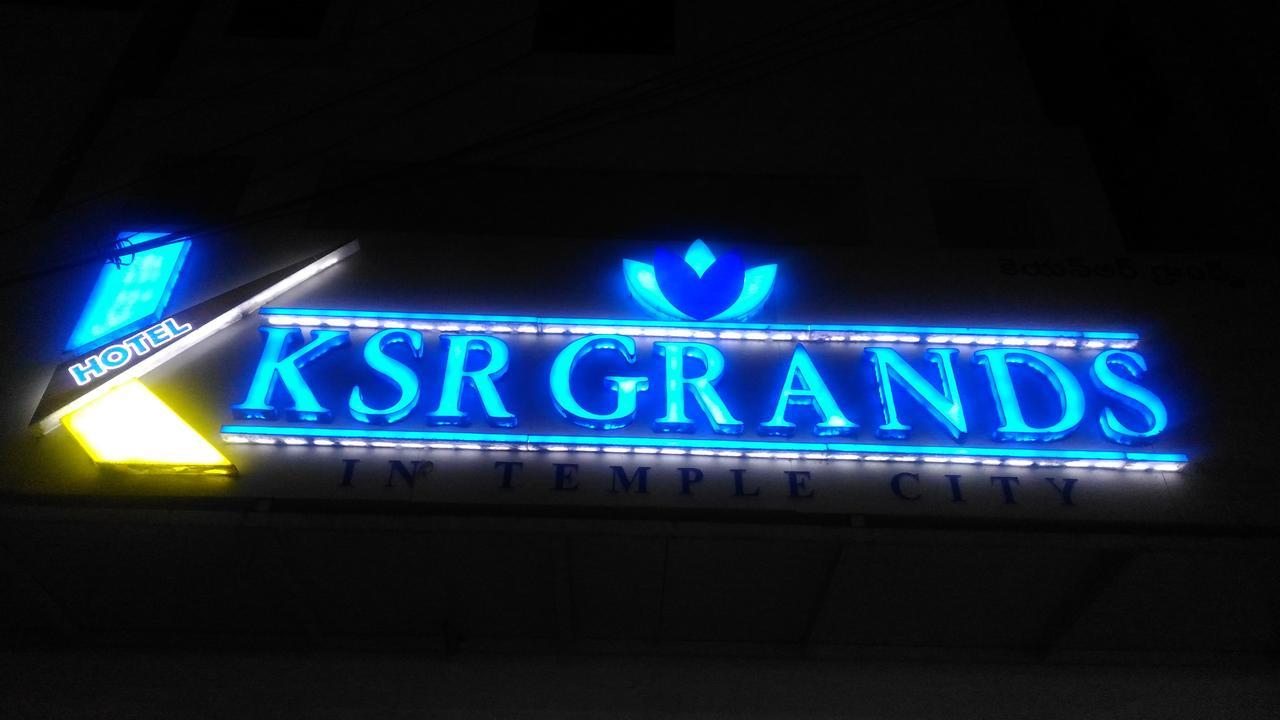 Ksr Grands Hotel Tirupati Bagian luar foto