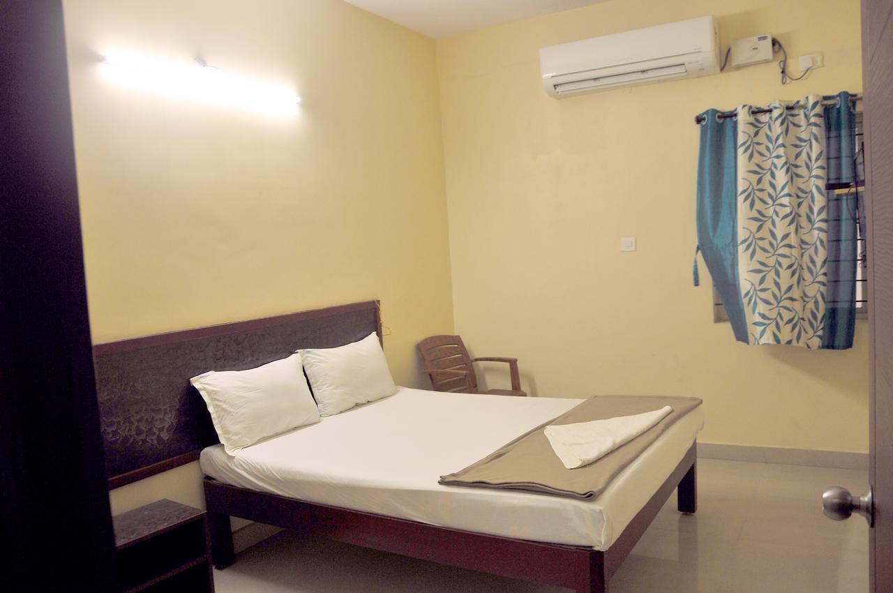 Ksr Grands Hotel Tirupati Bagian luar foto